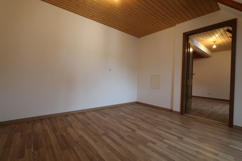 2.5-ZIMMER-DACHWOHNUNG MIT GALERIE (6)