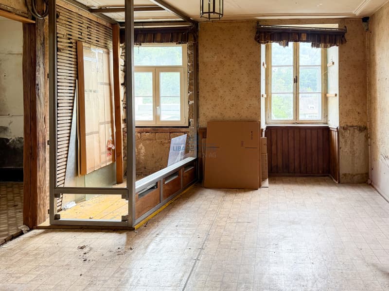 Zimmer Strassenseite / Room street side