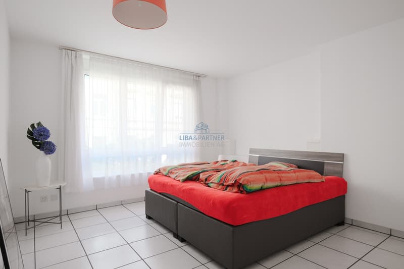 Schlafzimmer / Bedroom