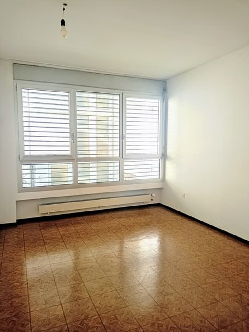Erster Monat Miete kostenlos - Büro 3.5 Räume im Stadtzentrum (2)