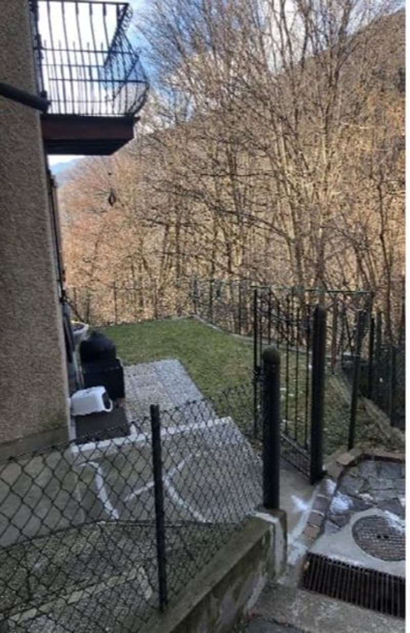 Nous vendons une maison de famille avec jardin (3)