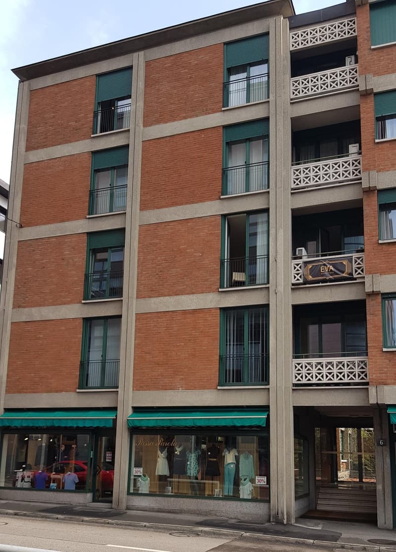 Locale commerciale in centro Lugano (1)