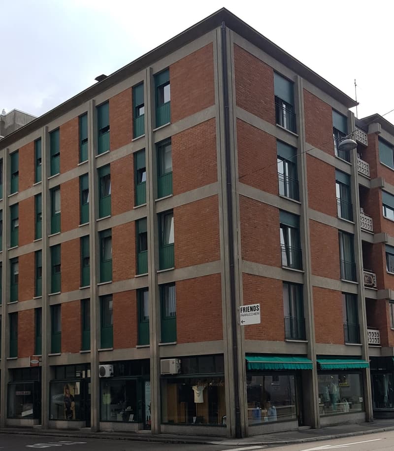 Locale commerciale in centro Lugano (2)