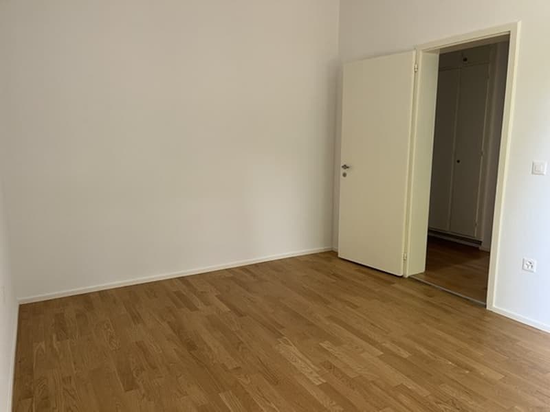 Nous louons un appartement 2.5 pièces à durée déterminée (échéance contractuelle 31.03.2027) (6)