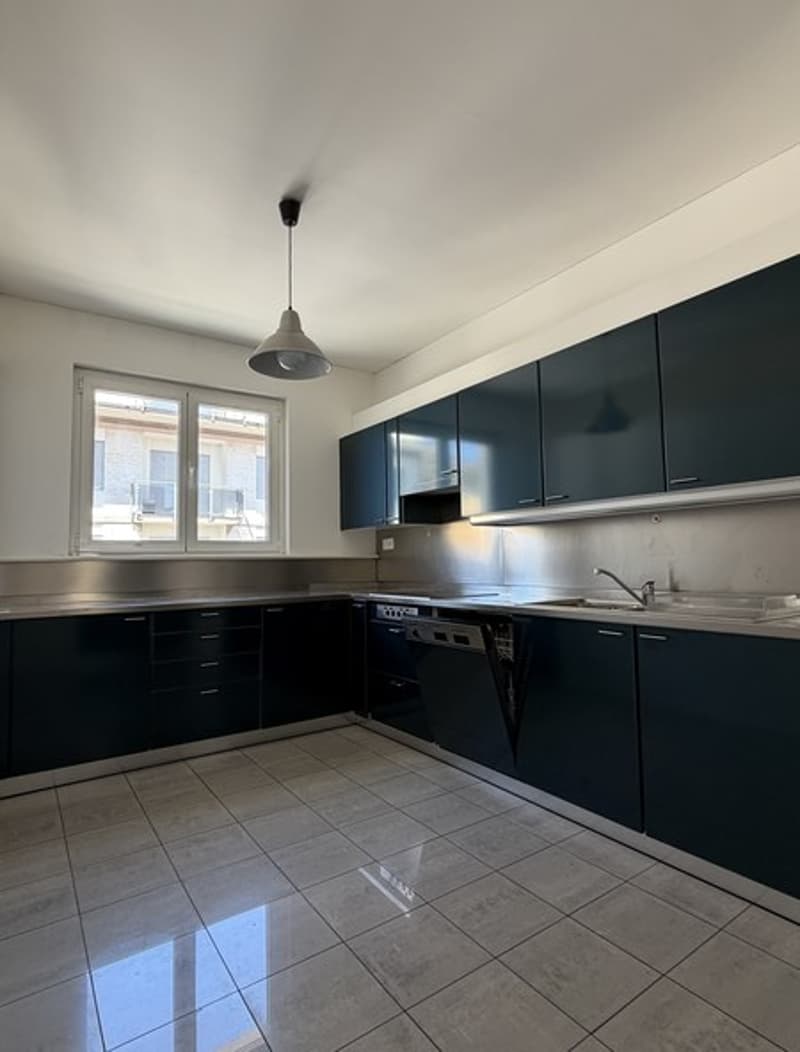 Lugano-Cassarate. Wir vermieten 3.5-Zimmer-Wohnung mit Seeblick (6)