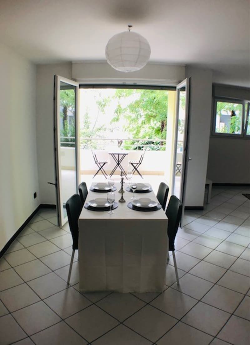 Wir vermieten ein wunderschönes und geräumiges 4.5-Zimmer-Apartment (4)