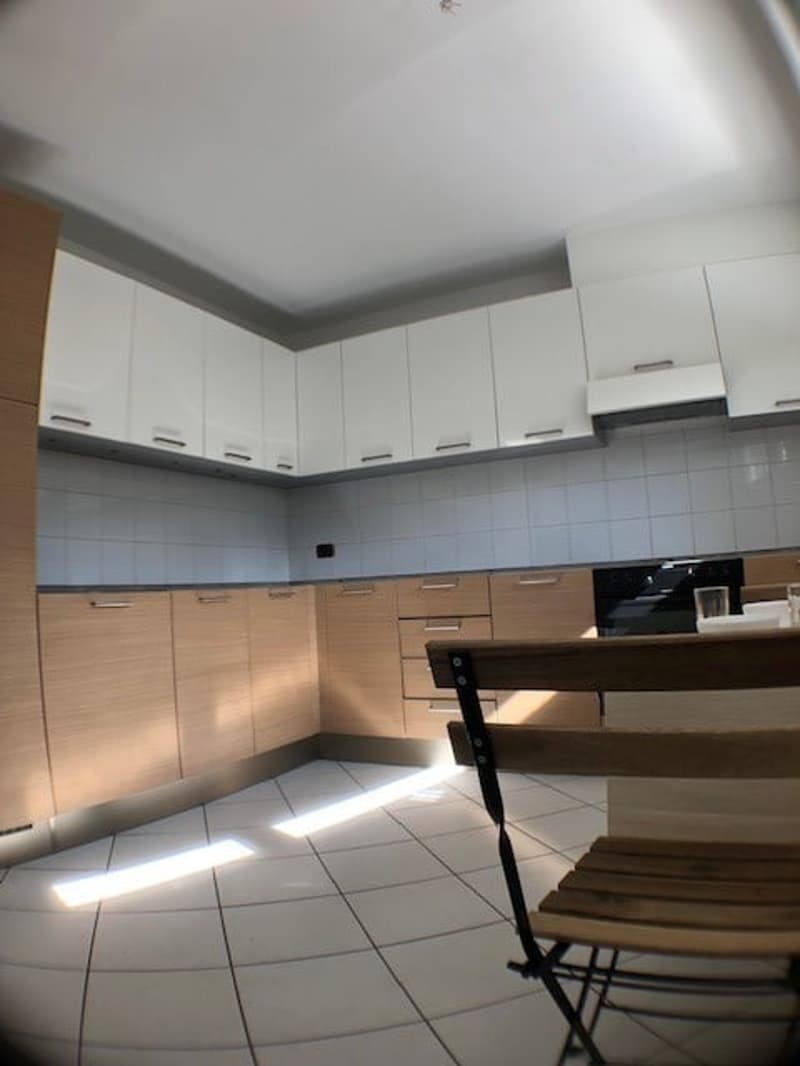 Wir vermieten ein wunderschönes und geräumiges 4.5-Zimmer-Apartment (6)