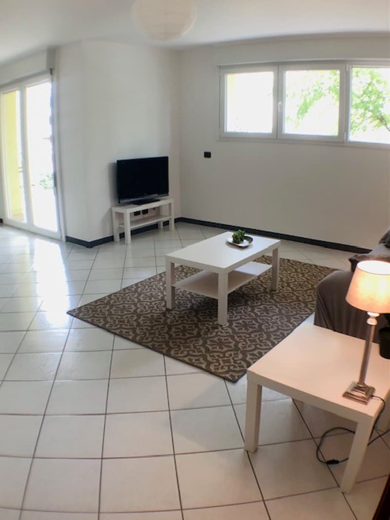 Wir vermieten ein wunderschönes und geräumiges 4.5-Zimmer-Apartment (3)