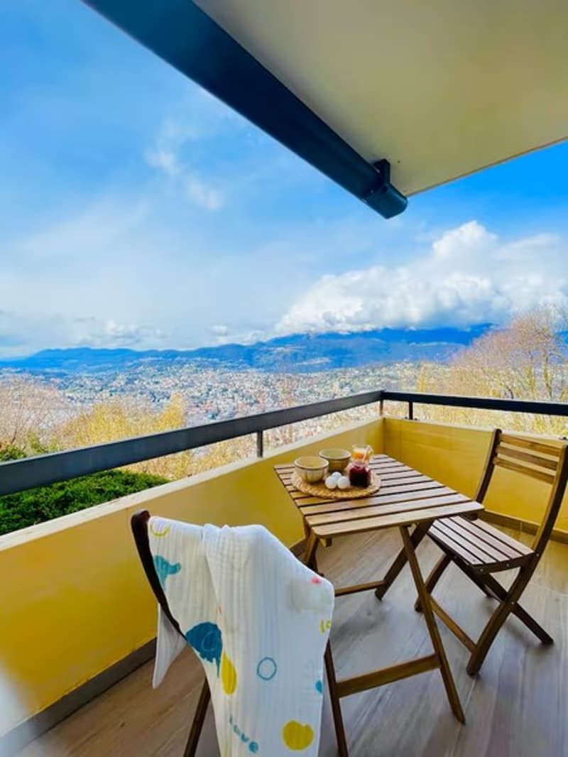 Appartement meublé avec vue panoramique à Aldesago (8)