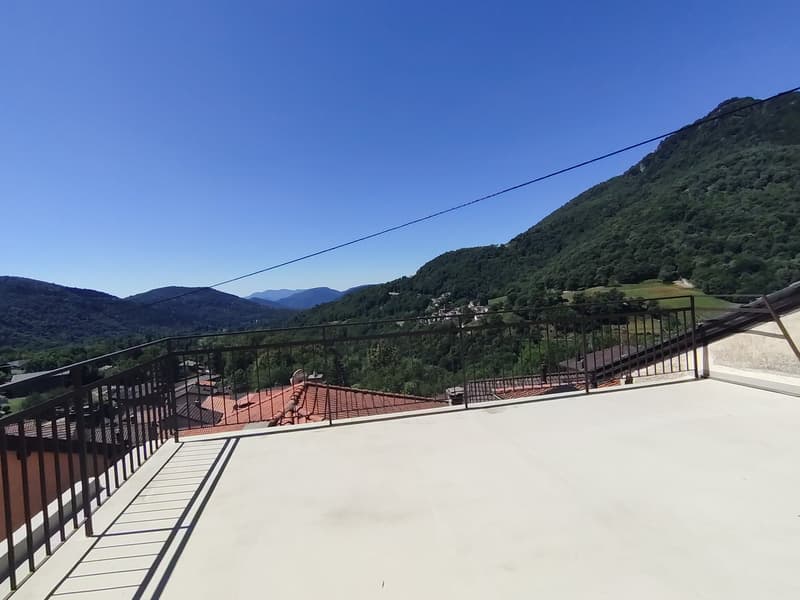 Casa ticinese nel nucleo di Mugena (7)