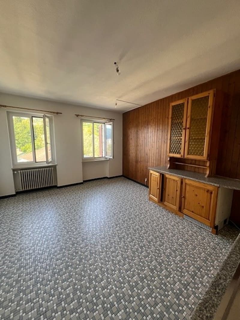 Appartamento 3 locali - possibilità di assumere le mansioni di portineria (3)