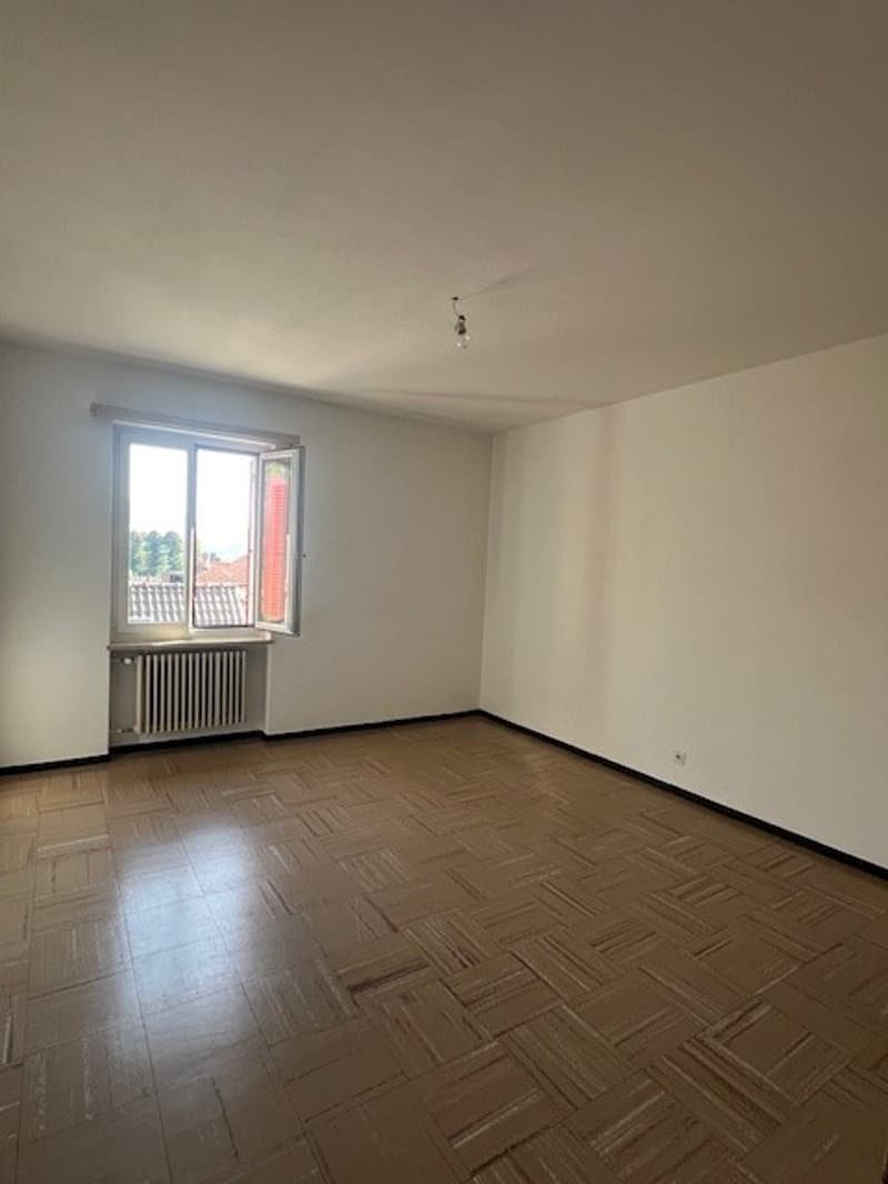 Appartamento 3 locali - possibilità di assumere le mansioni di portineria (6)