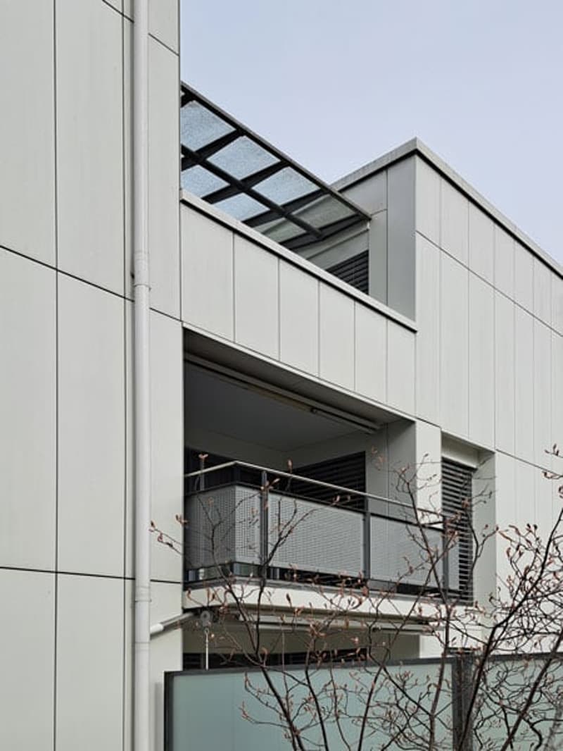 Living on 2 floors with that certain SOMETHING! (2)
