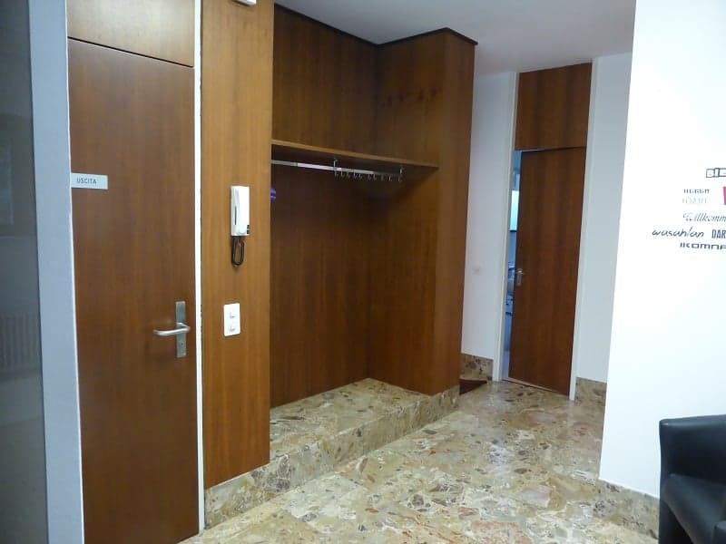 AFFITTASI SPAZI UFFICI DI CA. MQ 100 A LUGANO (5)