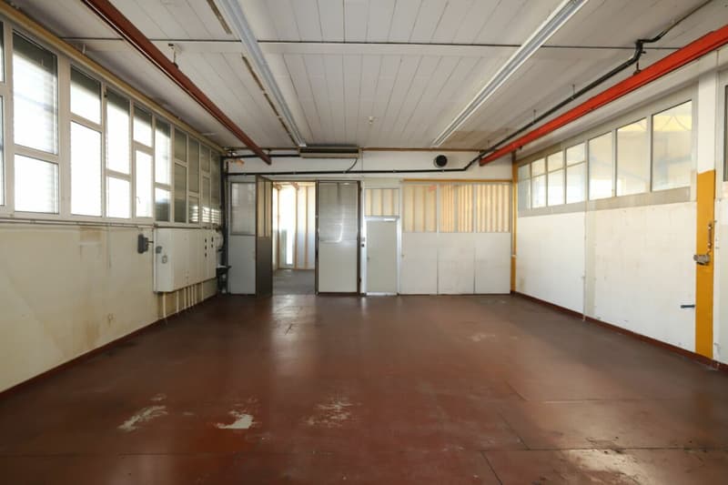 Attraktive Lagerräumlichkeiten an zentraler Lage in Aadorf. (2)