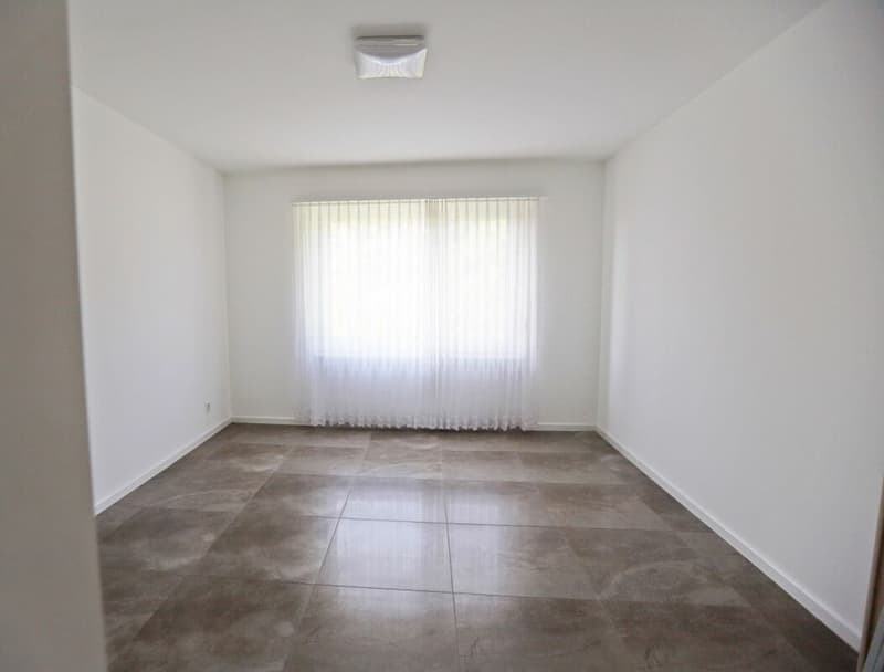 Spacious and elegantly designed apartment in a quiet and yet central location in Elsau - rent-to-own possible (7)