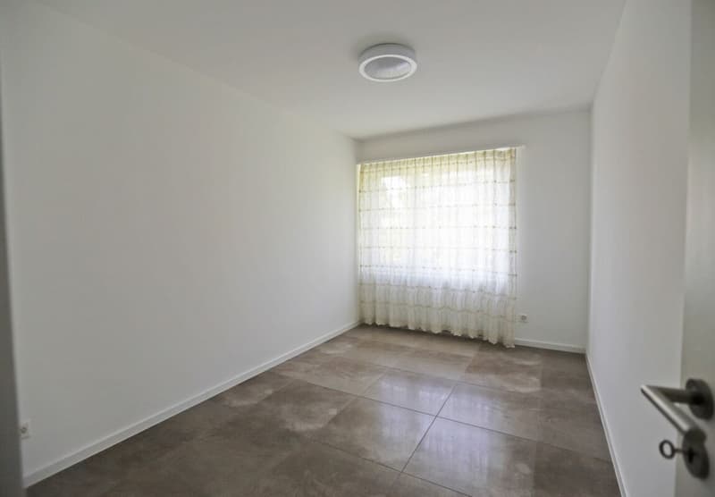 Spacious and elegantly designed apartment in a quiet and yet central location in Elsau - rent-to-own possible (8)