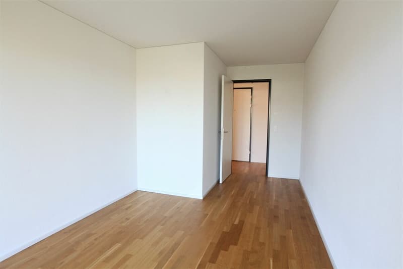 Moderne 3.5-Zimmerwohnung mit Balkon. (5)