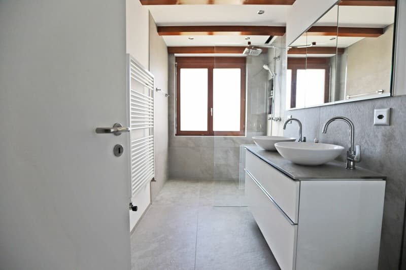 Living & Renting: Single-family house with annex and winter garden (6)