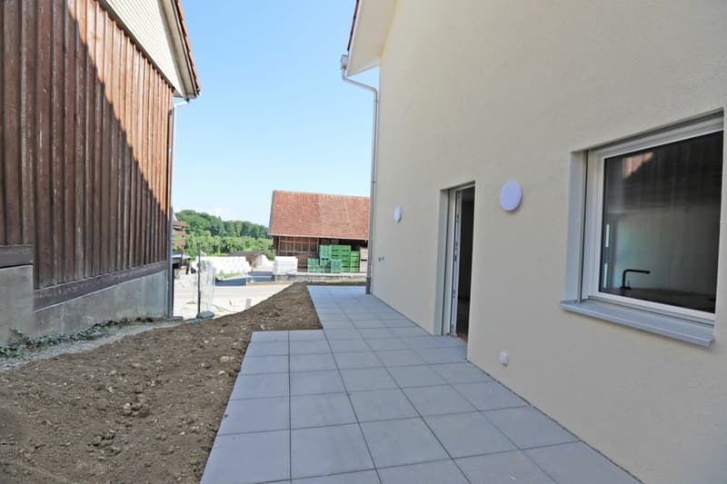 Moderne 3.5-Zimmer-Wohnung mit Gartenanteil in Kümmertshausen - attraktives Renditeobjekt (3)