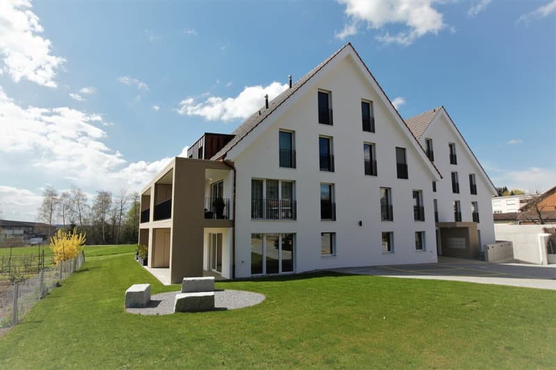 Helle und Moderne 3.5 Zimmer-Wohnung mit 2 Balkonen! (13)