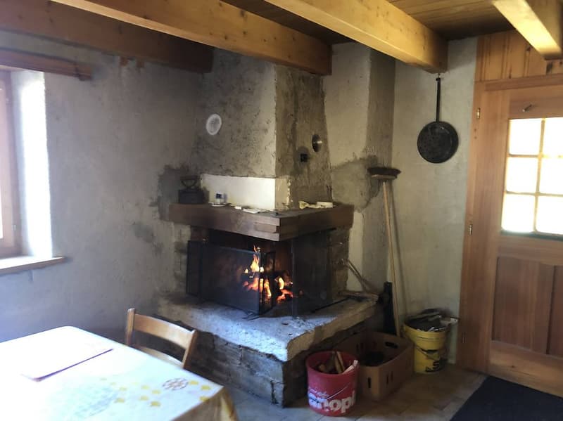 Monti di Ludiano: typical rustic house amidst nature (4)