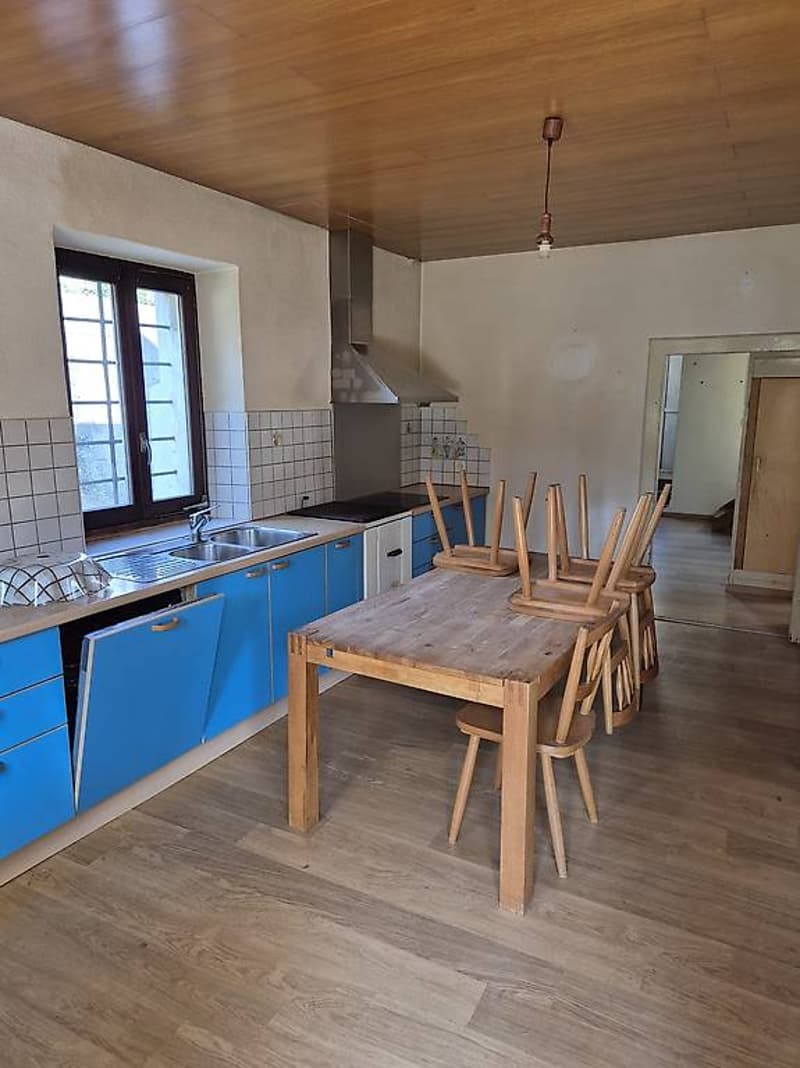 Acquarossa - Maison avec 7 pièces et grand terrain (10)