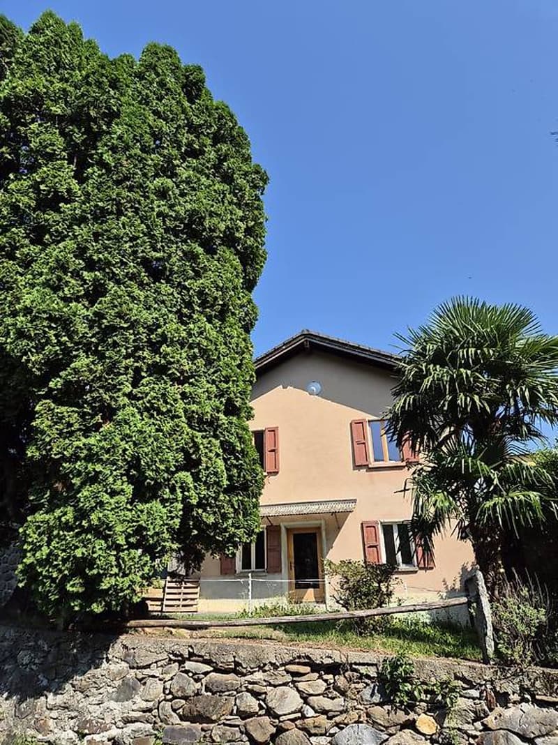 Acquarossa - Maison avec 7 pièces et grand terrain (8)