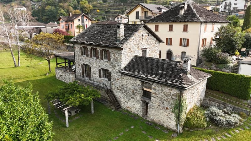 Malvaglia - Haus aus Stein mit großem bebaubarem Grundstück (3)