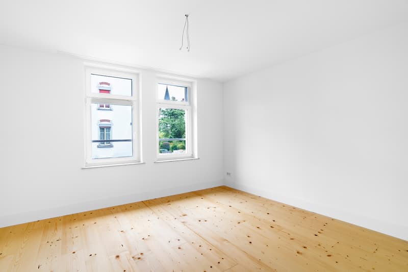 Charming 4.5-room apartment with private garden area (5)