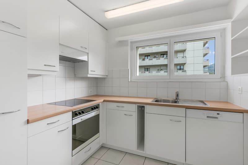 Teilsanierte 3.5-Zimmerwohnung an zentraler Lage in Goldach (2)