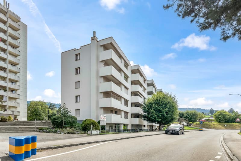 Teilsanierte 3.5-Zimmerwohnung an zentraler Lage in Goldach (1)