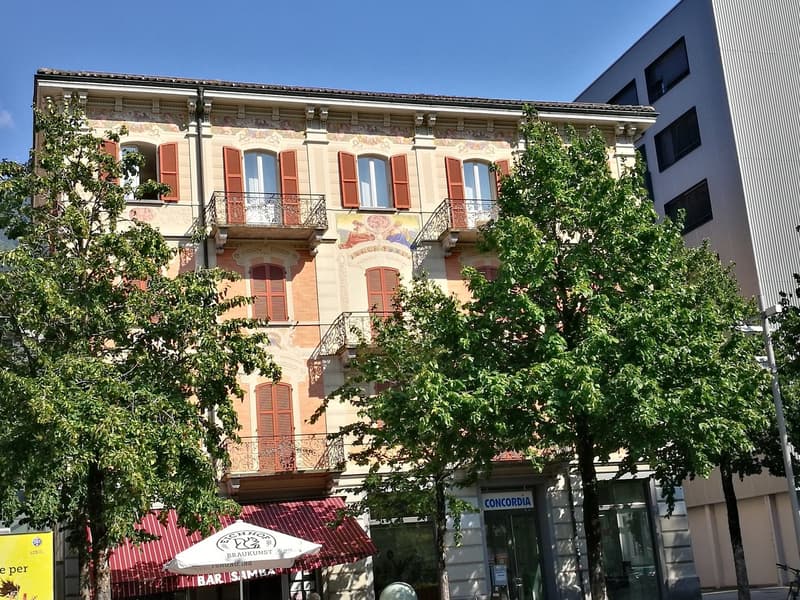 Ufficio 3 locali, ultimo piano, centro città (2)