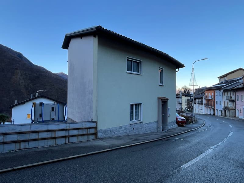 Einfamilienhaus in Pianezzo (2)