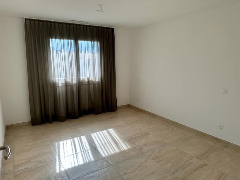 Piacevole 3.5 locali, buone finiture, ottima posizione! (9)