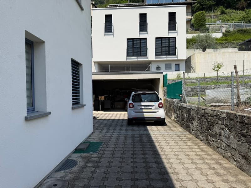 Villa mitoyenne aux dimensions généreuses (3)