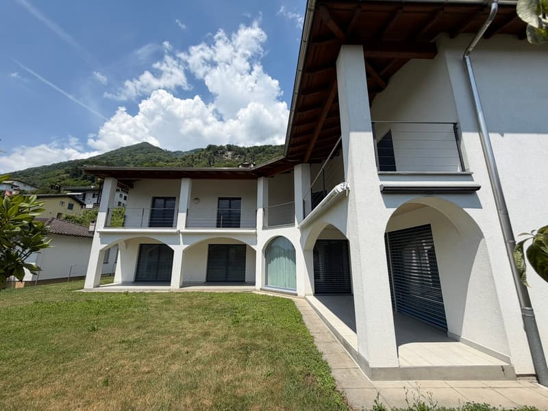 Villa mitoyenne aux dimensions généreuses (2)