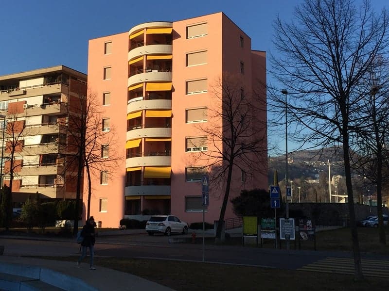 Pratico posteggio in autorimessa, zona stadio (1)