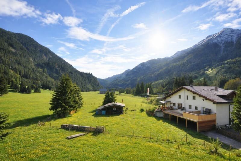 Appartamenti di vacanza ristrutturati 4½ locali con balcone (2)