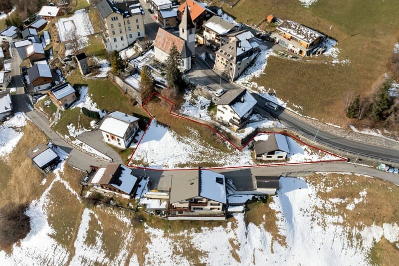 Terrain à bâtir pour premières habitations avec bâtiment d'exploitation (6)