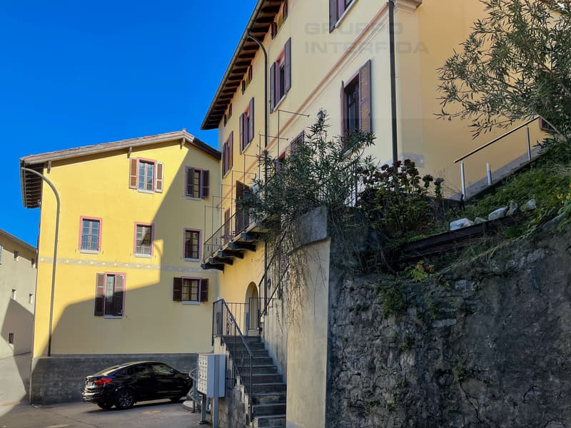4 APPARTAMENTI 3.5 LOCALI (6)