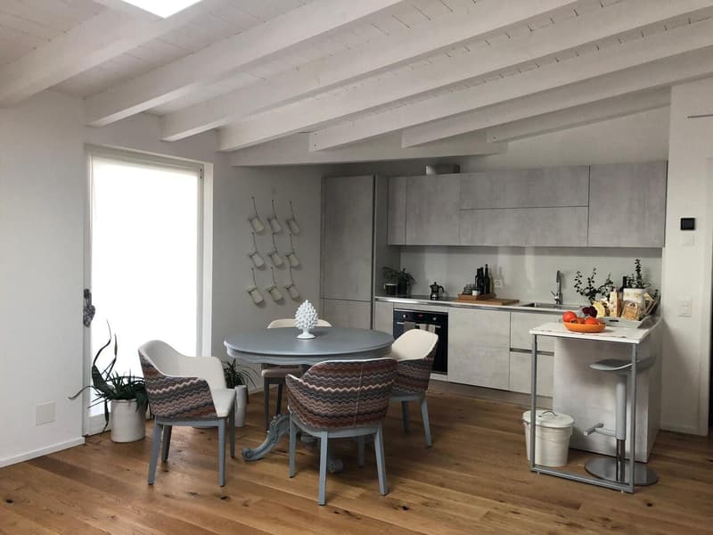 APPARTEMENT 2.5 PIÈCES EN CENTRE-VILLE (7)