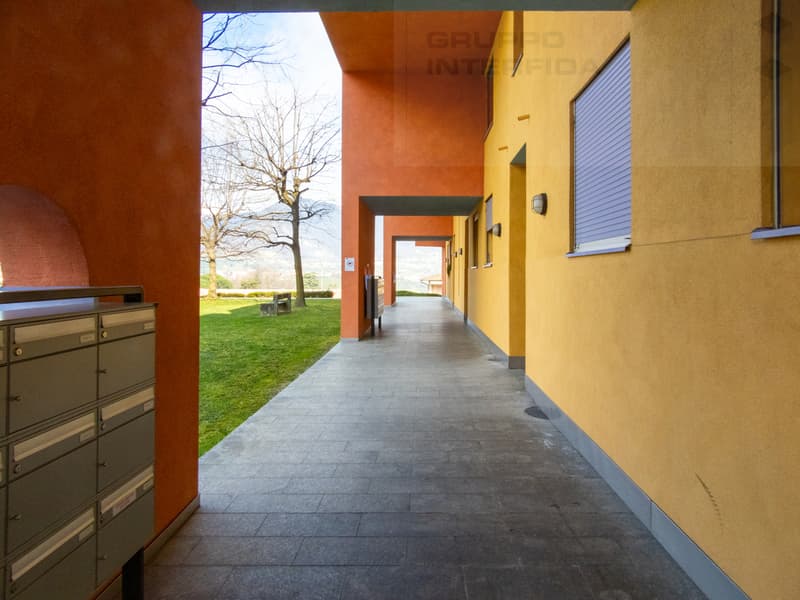 APPARTAMENTO 3.5 LOCALI CON DUE AMPIE TERRAZZE (12)