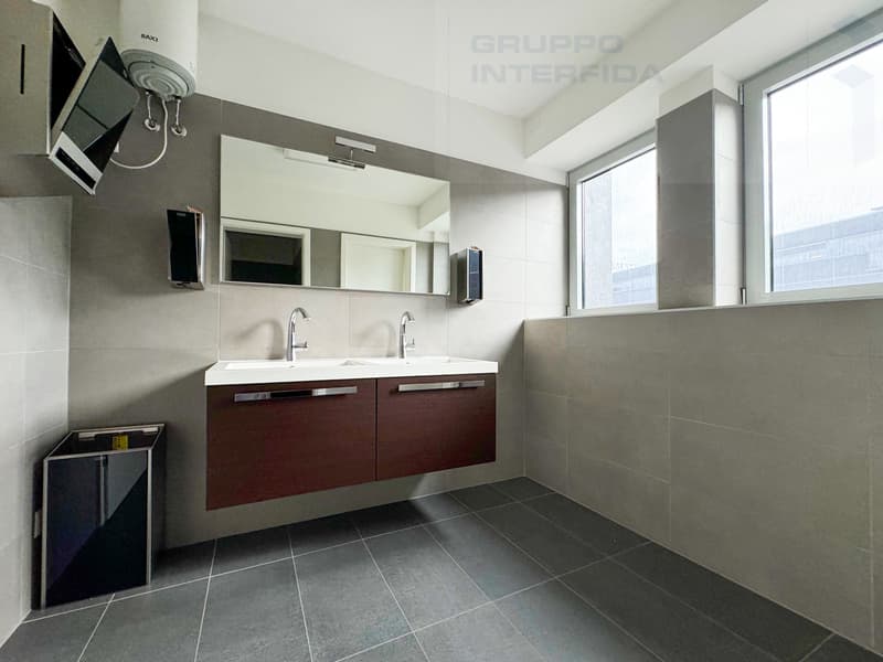 GRANDE ESPACE COMMERCIAL OPEN SPACE (8)