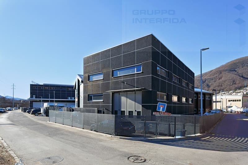 GRANDE ESPACE COMMERCIAL OPEN SPACE (12)