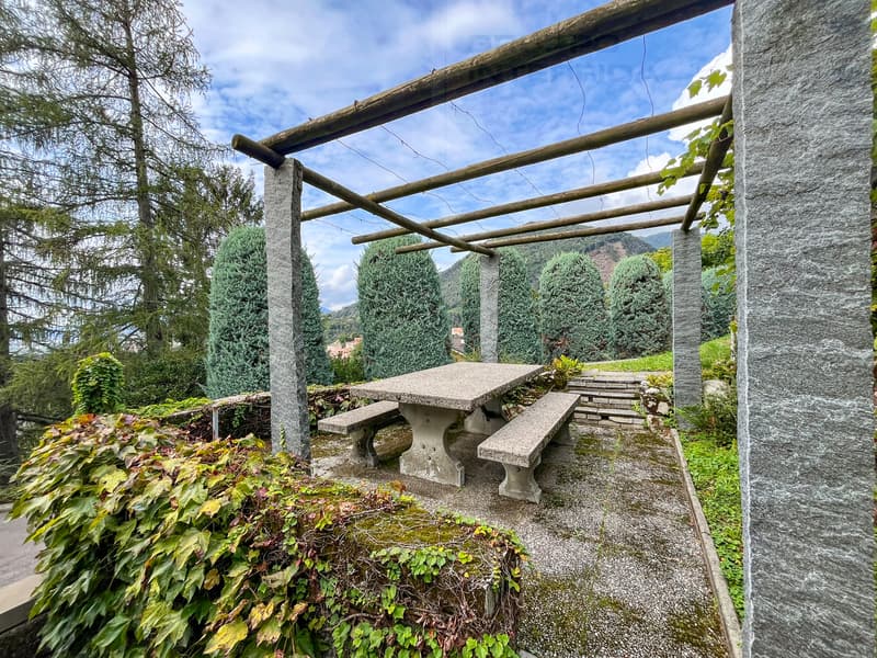 Villa contemporaine avec piscine (3)