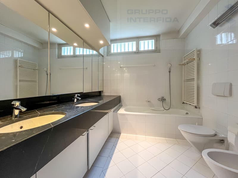 Villa contemporaine avec piscine (9)