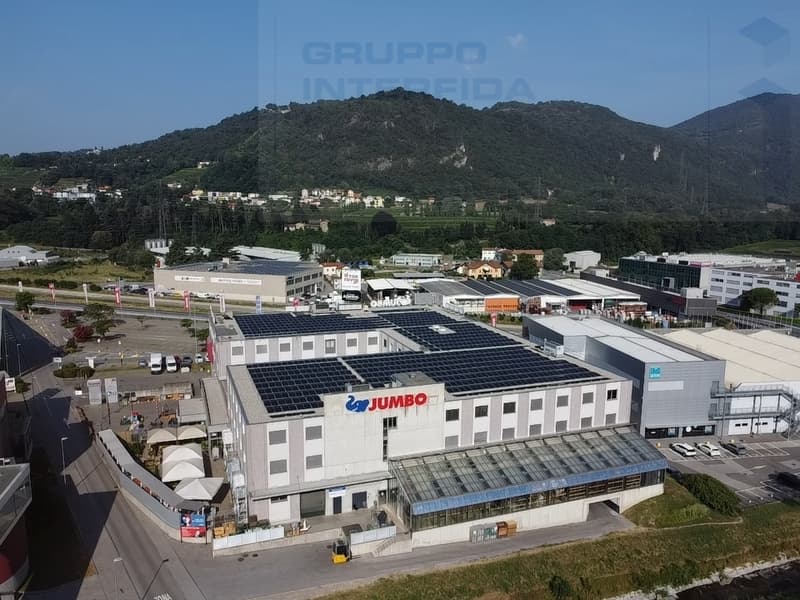GRANDE SPAZIO COMMERCIALE IN ZONA FOX TOWN (2)