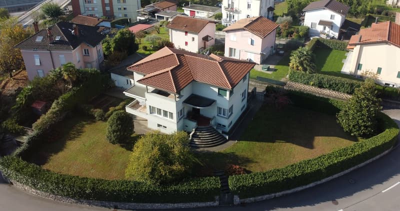 GRANDE MAISON UNIFAMILIALE (2)