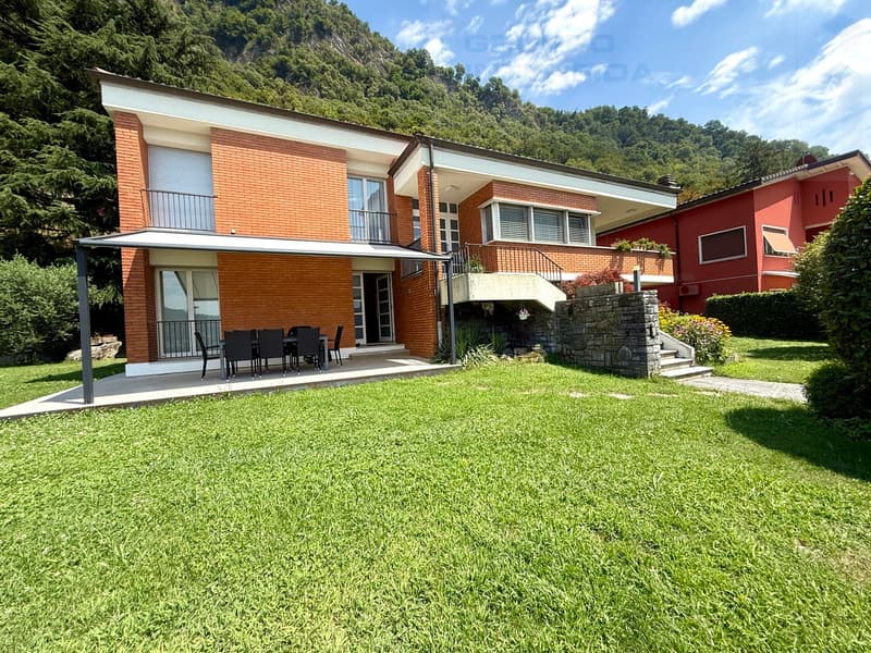 GRANDE VILLA CON PISCINA (5)
